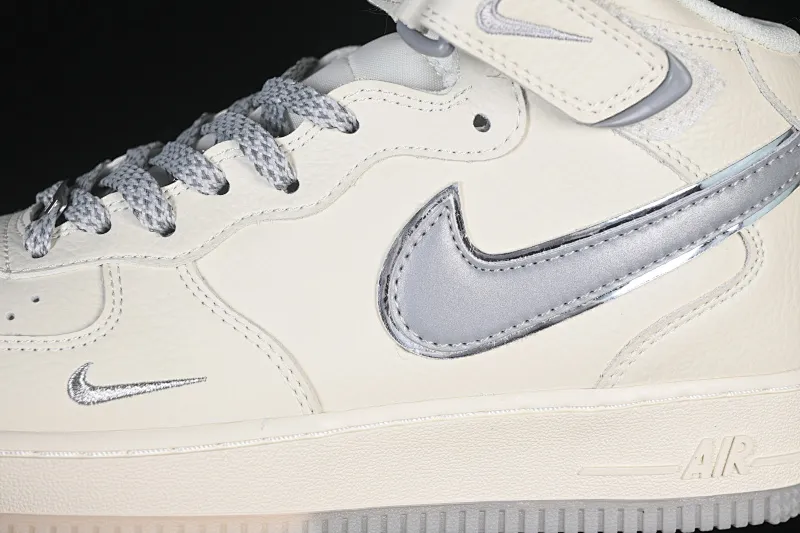 All categories Nk Air Force 1 Air Force Series Nk Air Force 1 Mid Air Force mid-top Nike Air Force 1 Mid Beige and gray two-color bottom Starry Air Force One mid-top casual sneakers XL0236-232